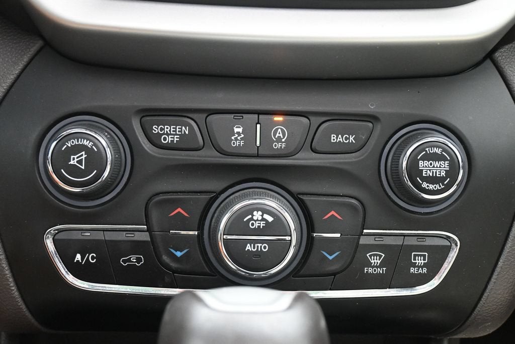 2017 Jeep Cherokee Overland