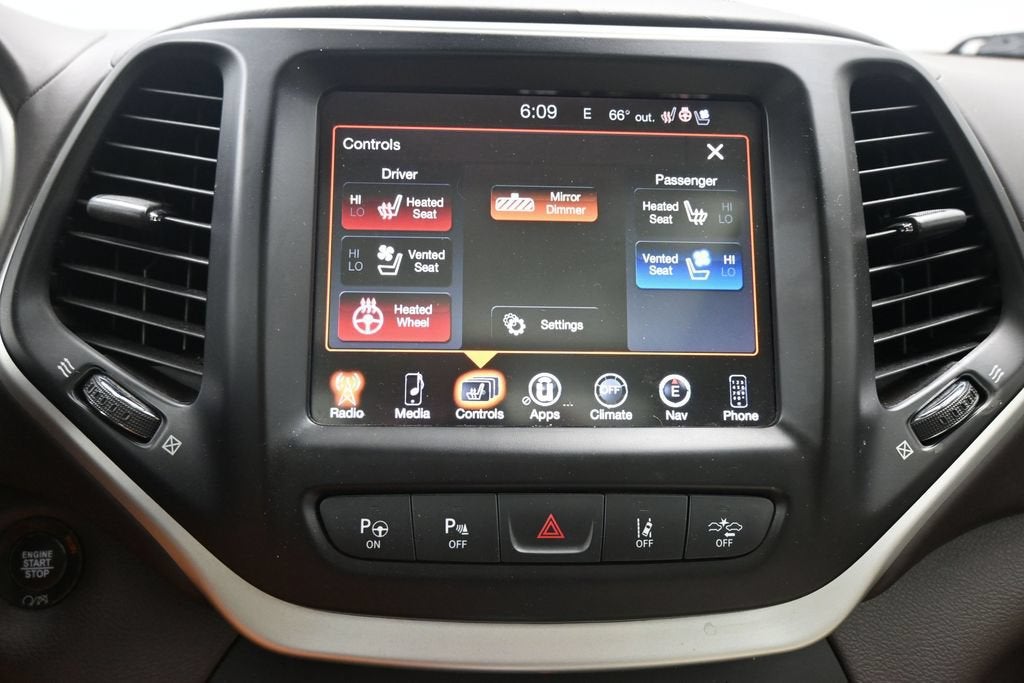 2017 Jeep Cherokee Overland