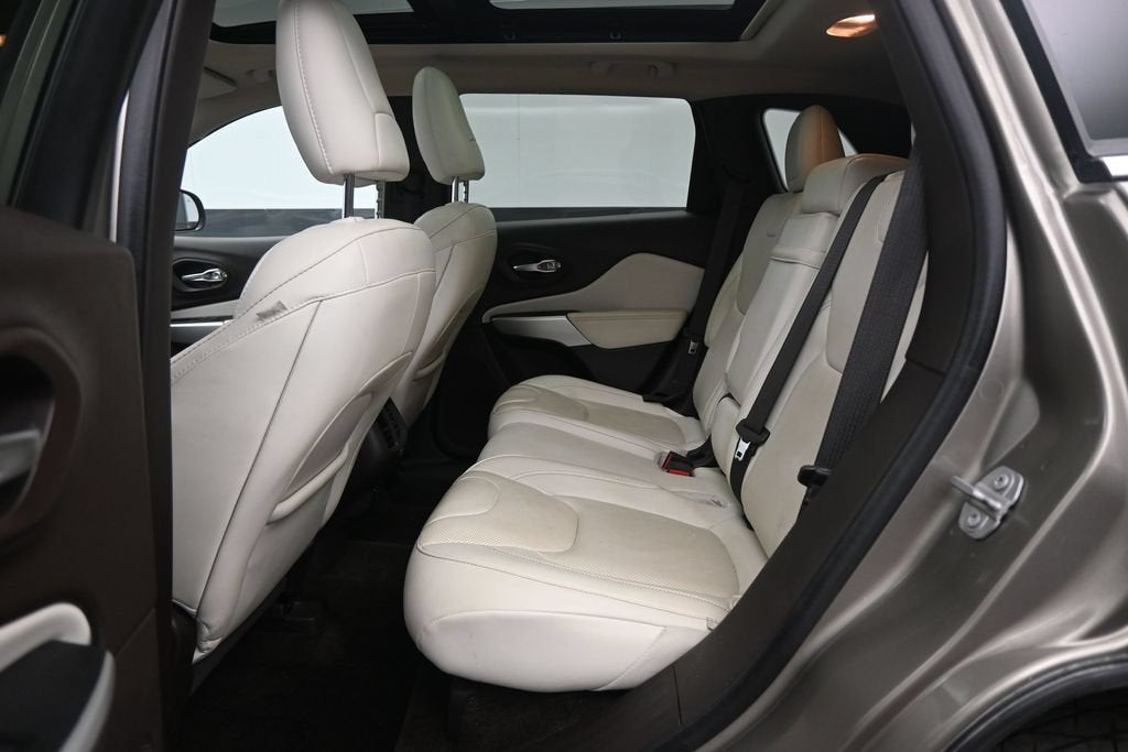 2017 Jeep Cherokee Overland