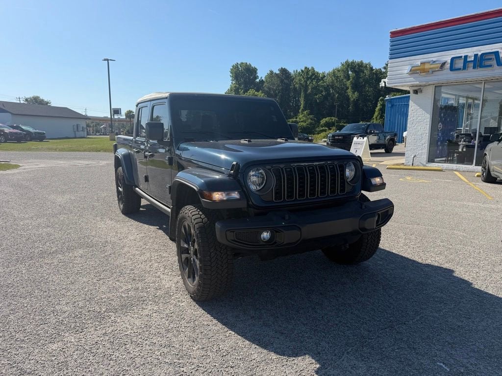 2025 Jeep Gladiator Nighthawk