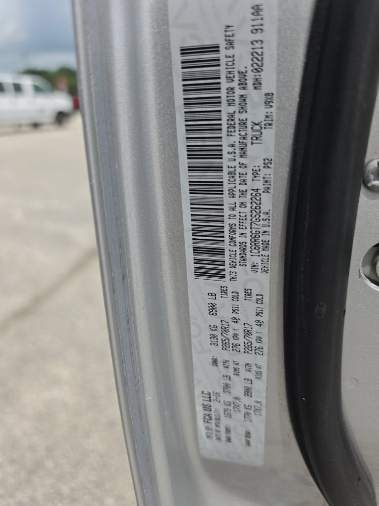 2016 RAM 1500 SLT