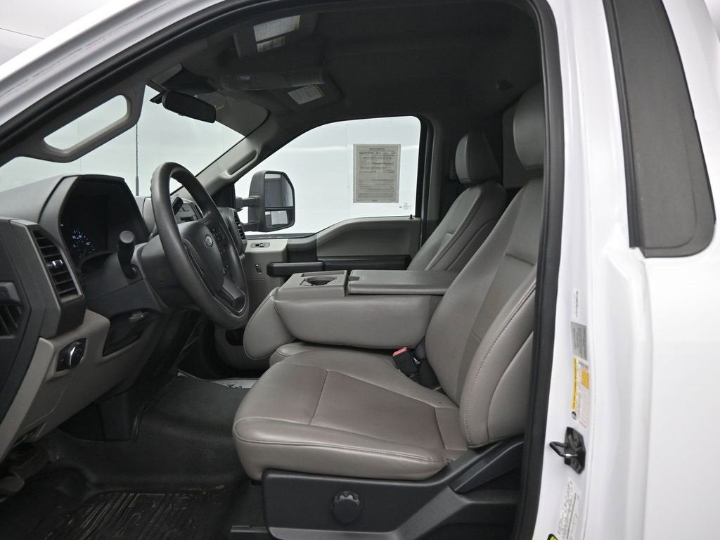 2022 Ford Super Duty F-350 SRW XL