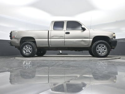 2002 Chevrolet Silverado 1500 Base