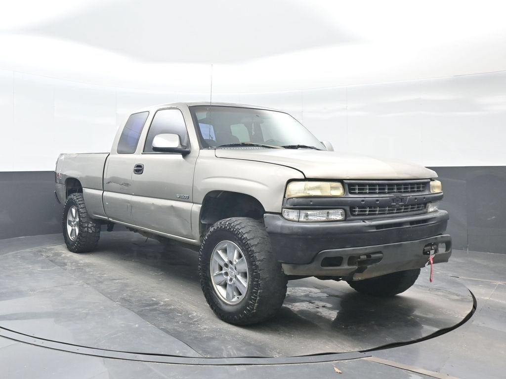 2002 Chevrolet Silverado 1500 Base