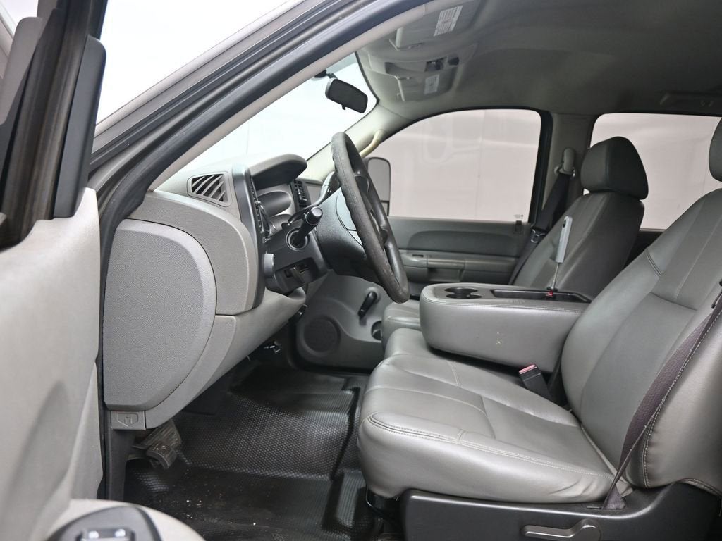 2009 Chevrolet Silverado 3500 HD DRW Work Truck