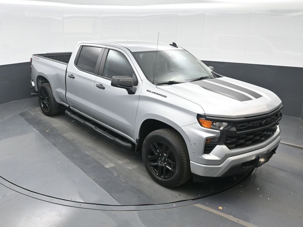 2022 Chevrolet Silverado 1500 Custom