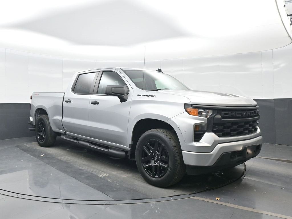 2022 Chevrolet Silverado 1500 Custom