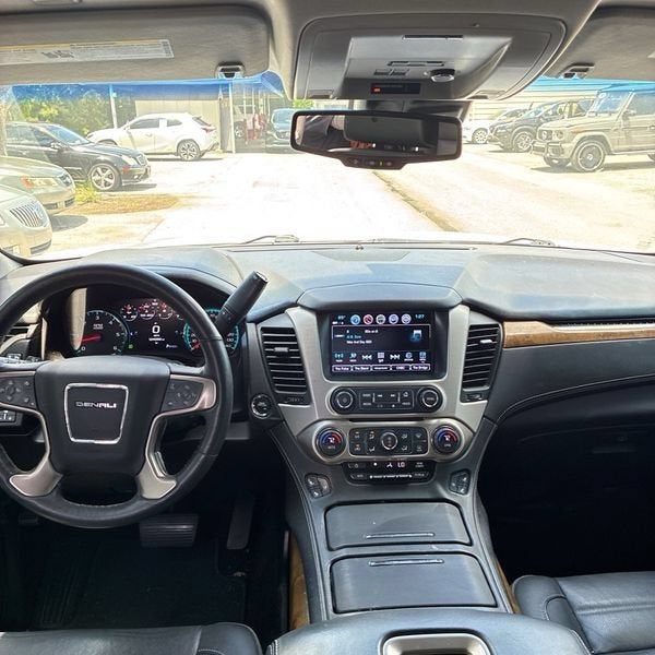 2017 GMC Yukon Denali