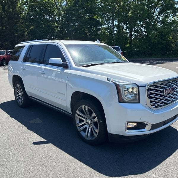 2018 GMC Yukon 4WD Denali's photo