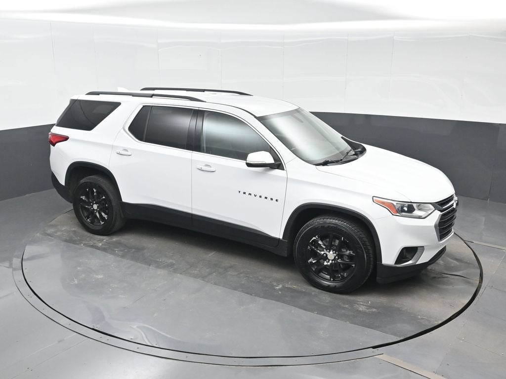 2021 Chevrolet Traverse LT Cloth