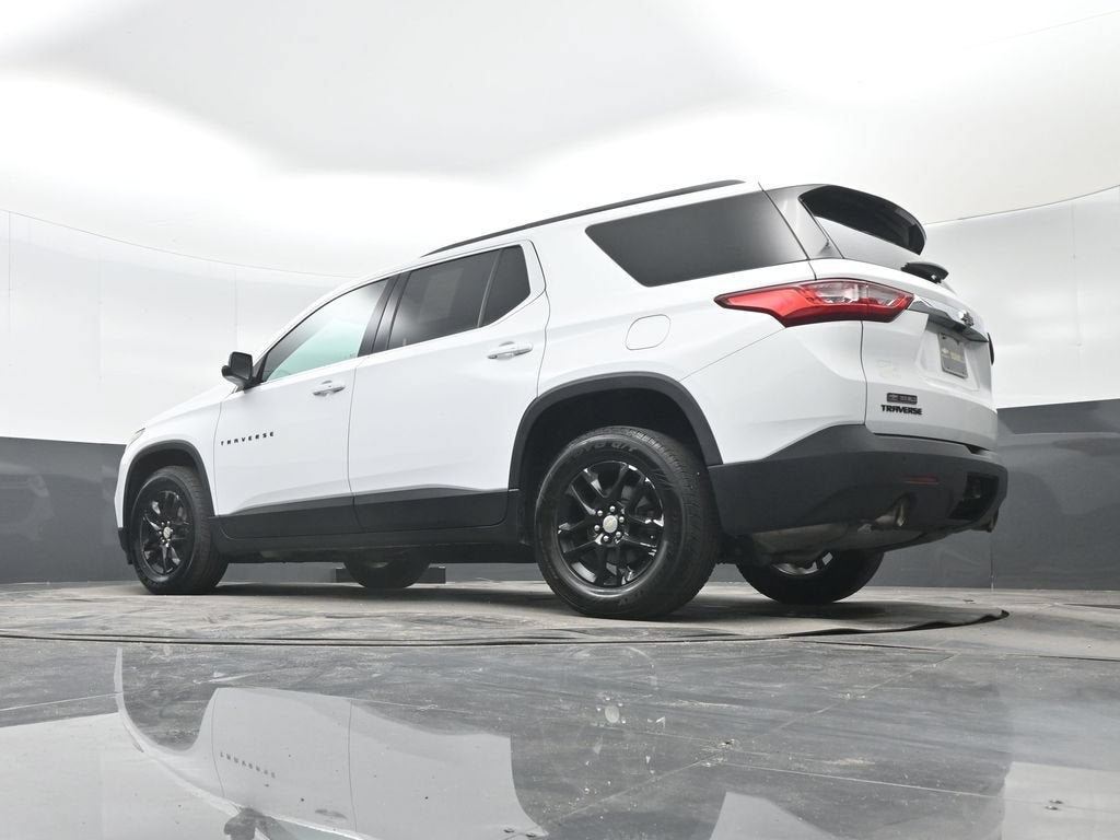2021 Chevrolet Traverse LT Cloth