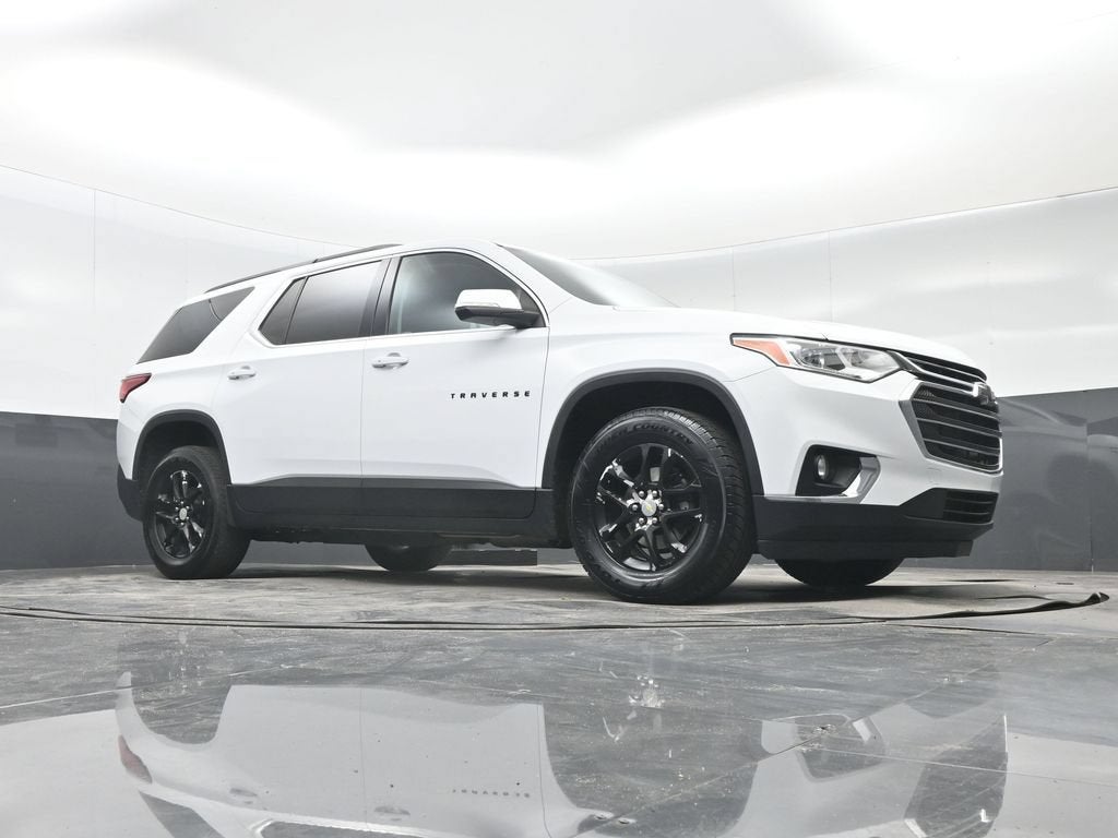 2021 Chevrolet Traverse LT Cloth
