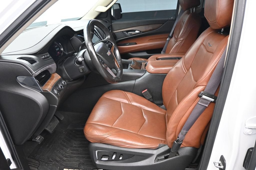 2017 Cadillac Escalade Luxury