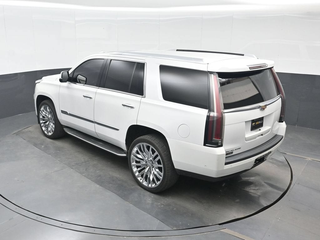 2017 Cadillac Escalade Luxury