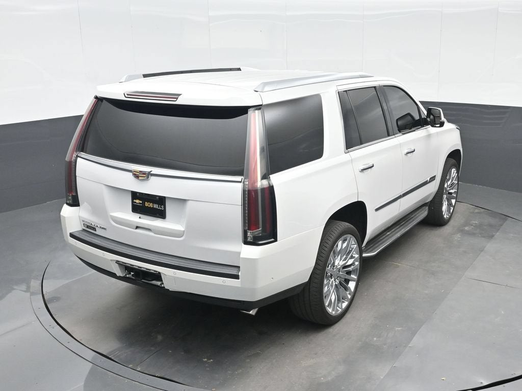 2017 Cadillac Escalade Luxury