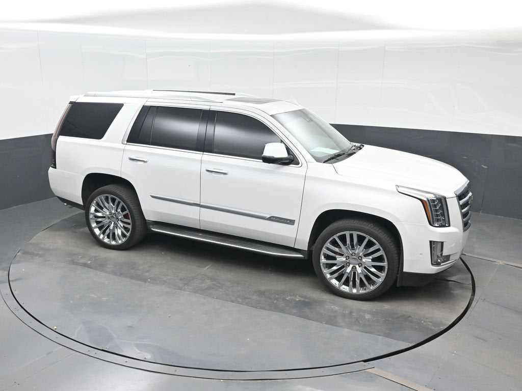 2017 Cadillac Escalade Luxury