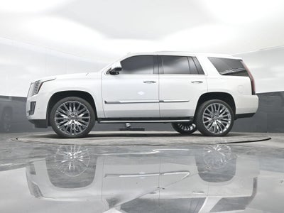 2017 Cadillac Escalade Luxury