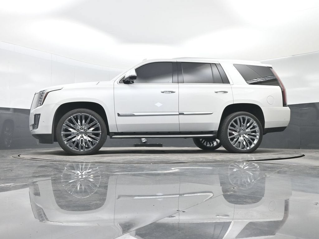 2017 Cadillac Escalade Luxury