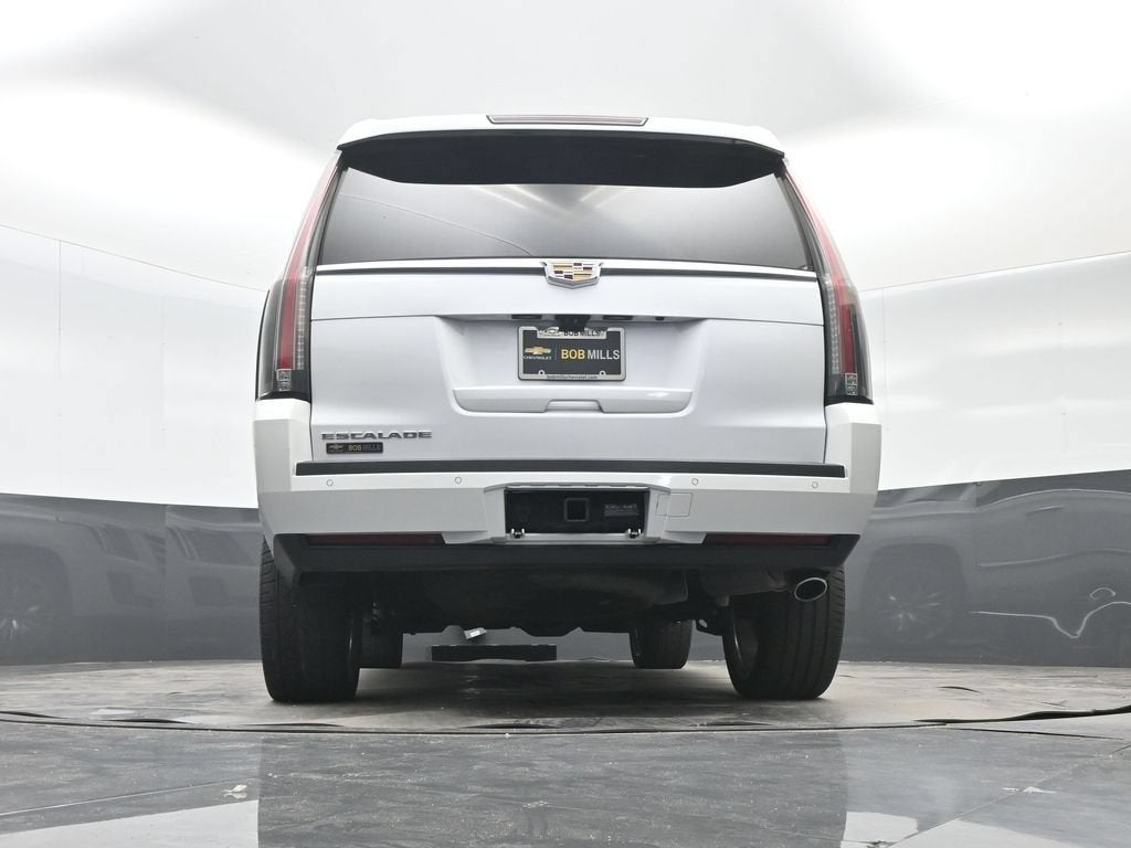 2017 Cadillac Escalade Luxury