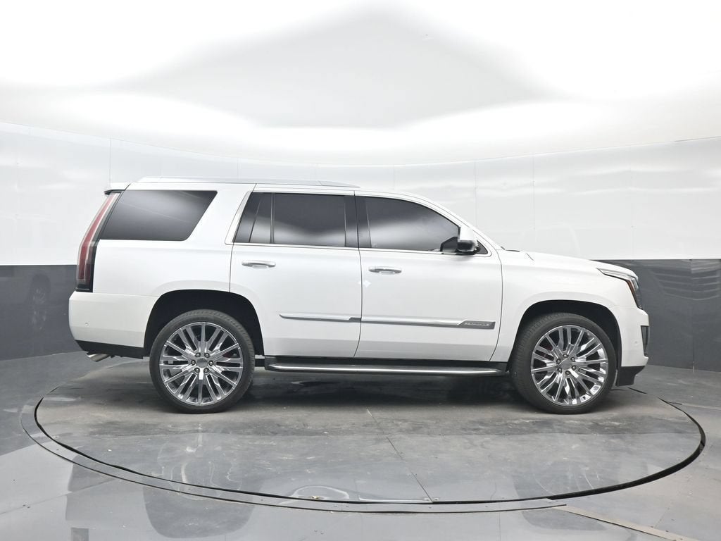 2017 Cadillac Escalade Luxury