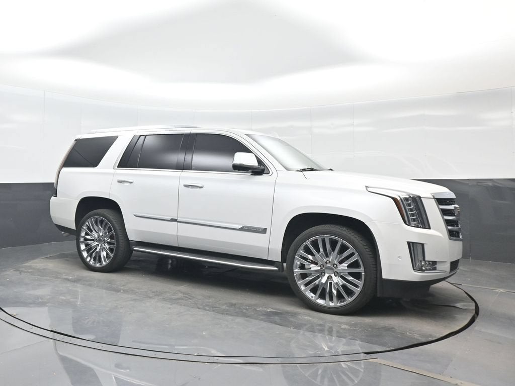 2017 Cadillac Escalade Luxury