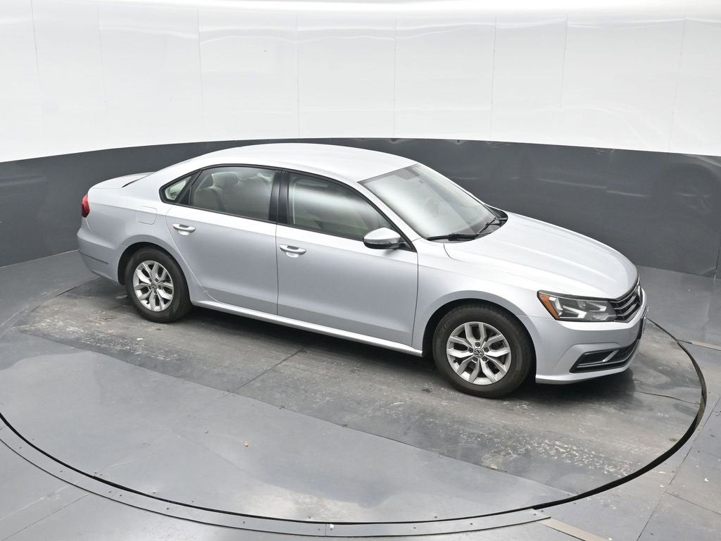 2018 Volkswagen Passat 2.0T S