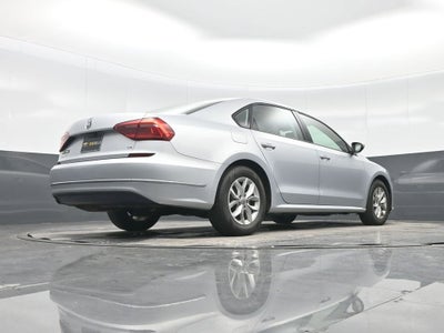 2018 Volkswagen Passat 2.0T S