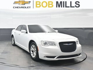 2018 Chrysler 300 Touring