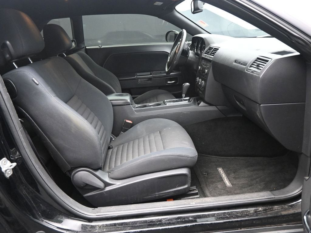 2013 Dodge Challenger SXT