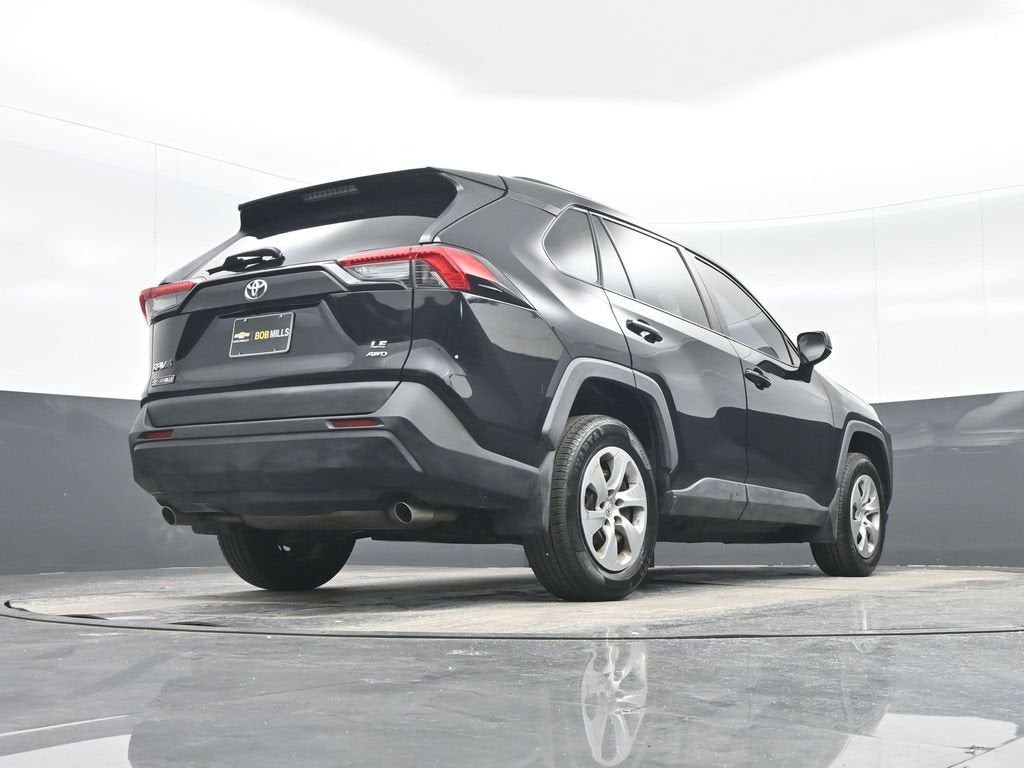 2020 Toyota RAV4 LE