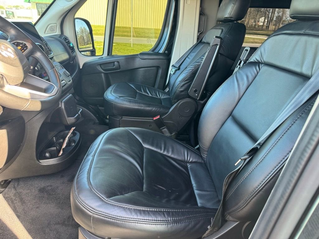 2022 RAM ProMaster Window Van Base