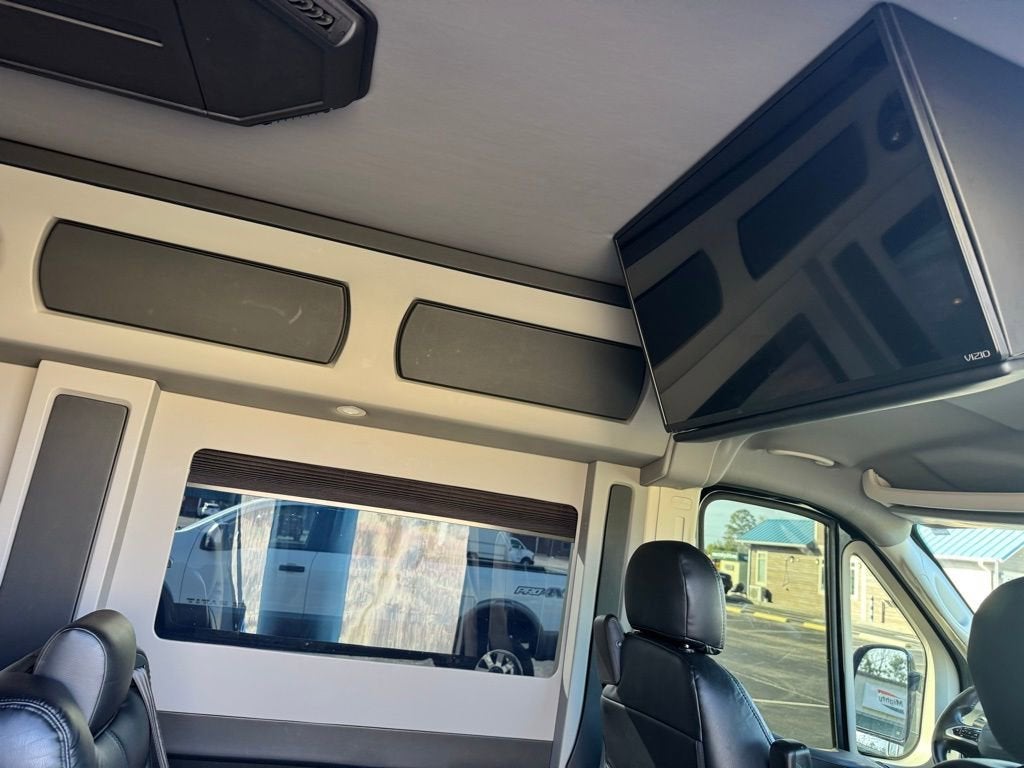2022 RAM ProMaster Window Van Base