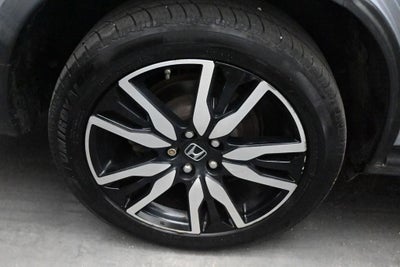 2020 Honda Pilot Touring 8-Passenger