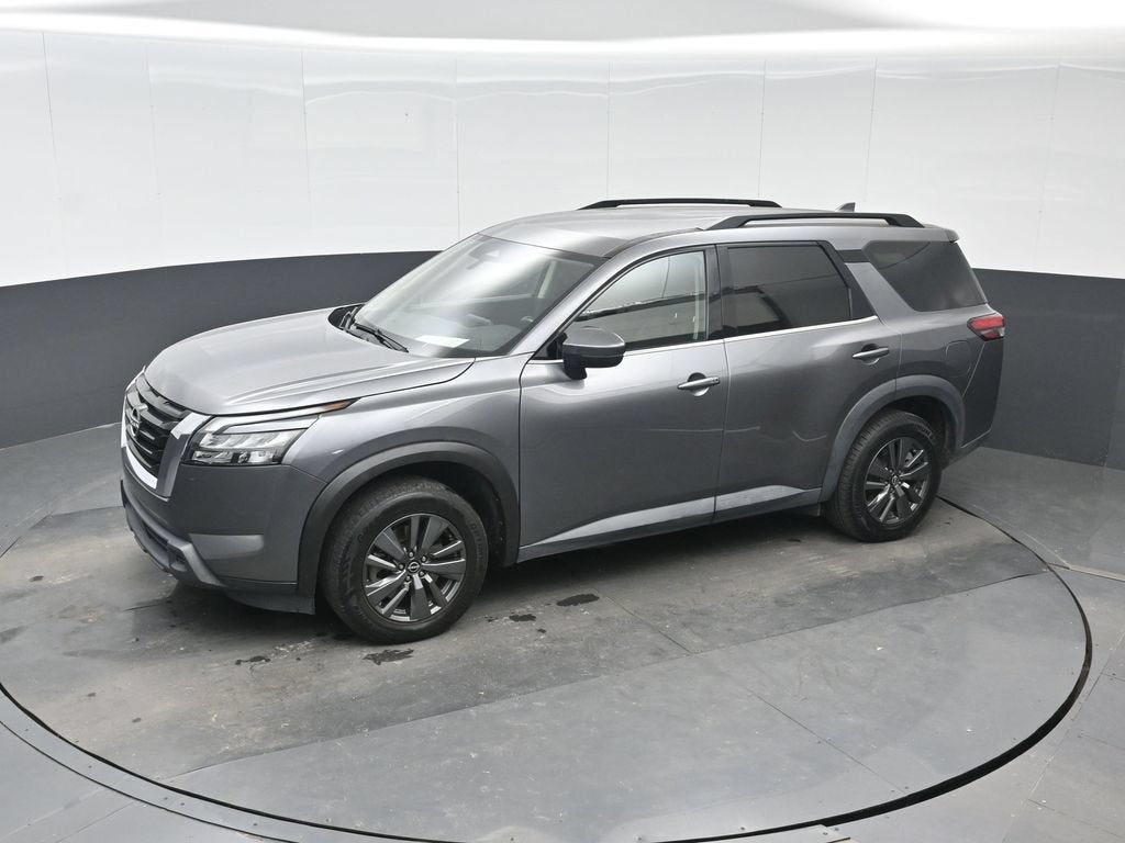 2023 Nissan Pathfinder SV