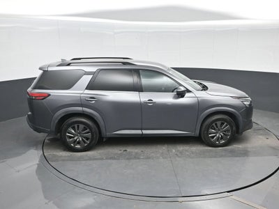 2023 Nissan Pathfinder SV