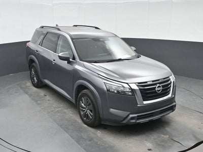 2023 Nissan Pathfinder SV