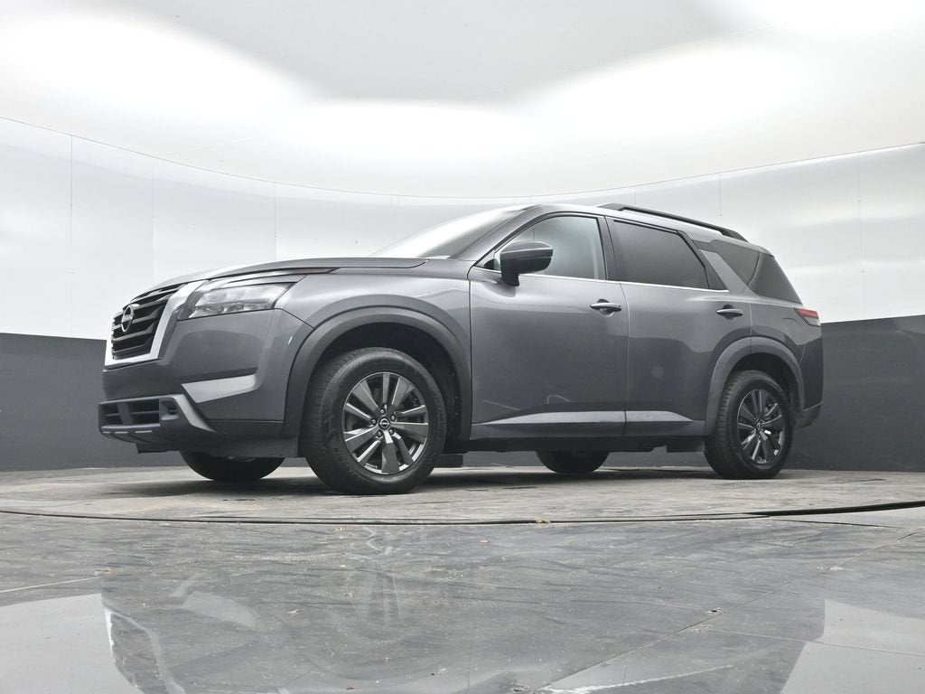 2023 Nissan Pathfinder SV