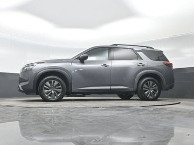 2023 Nissan Pathfinder SV