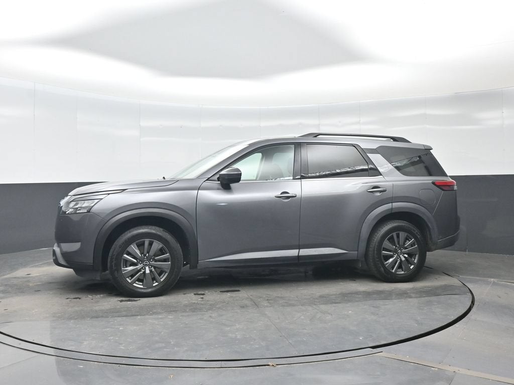 2023 Nissan Pathfinder SV
