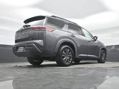 2023 Nissan Pathfinder SV