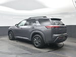 2023 Nissan Pathfinder SV