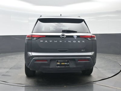 2023 Nissan Pathfinder SV