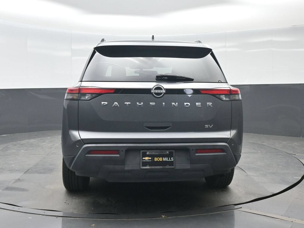 2023 Nissan Pathfinder SV