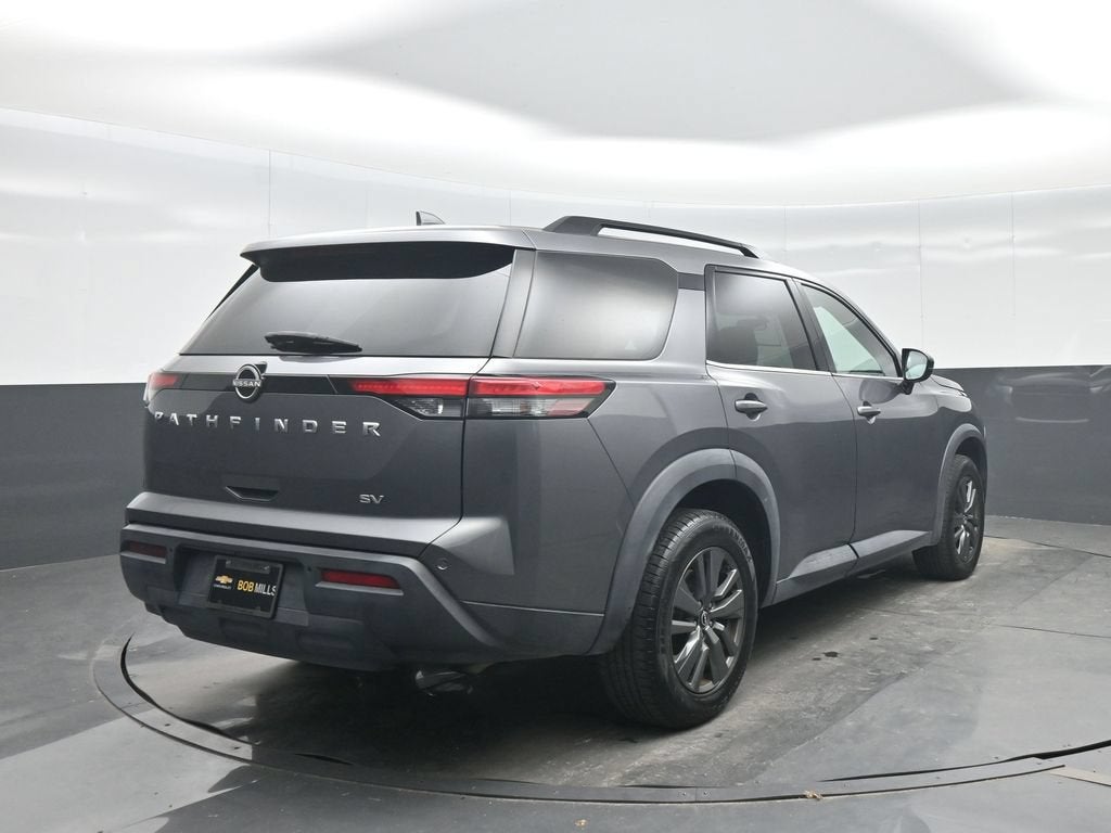2023 Nissan Pathfinder SV