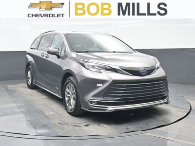 2021 Toyota Sienna XLE