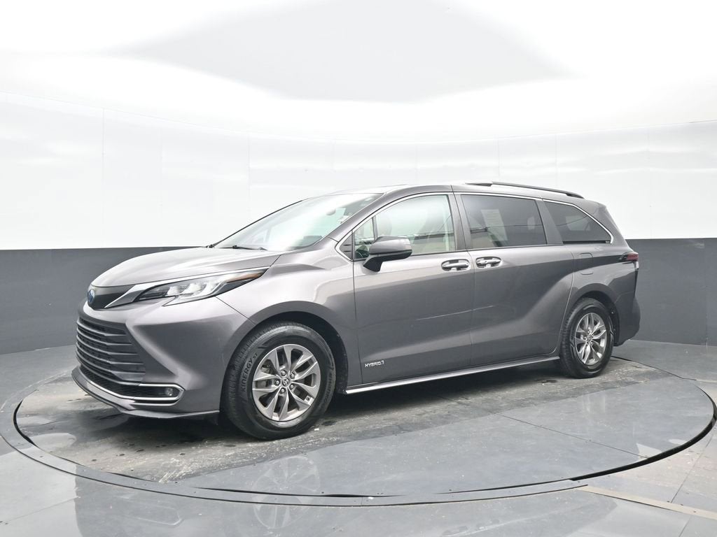 2021 Toyota Sienna XLE