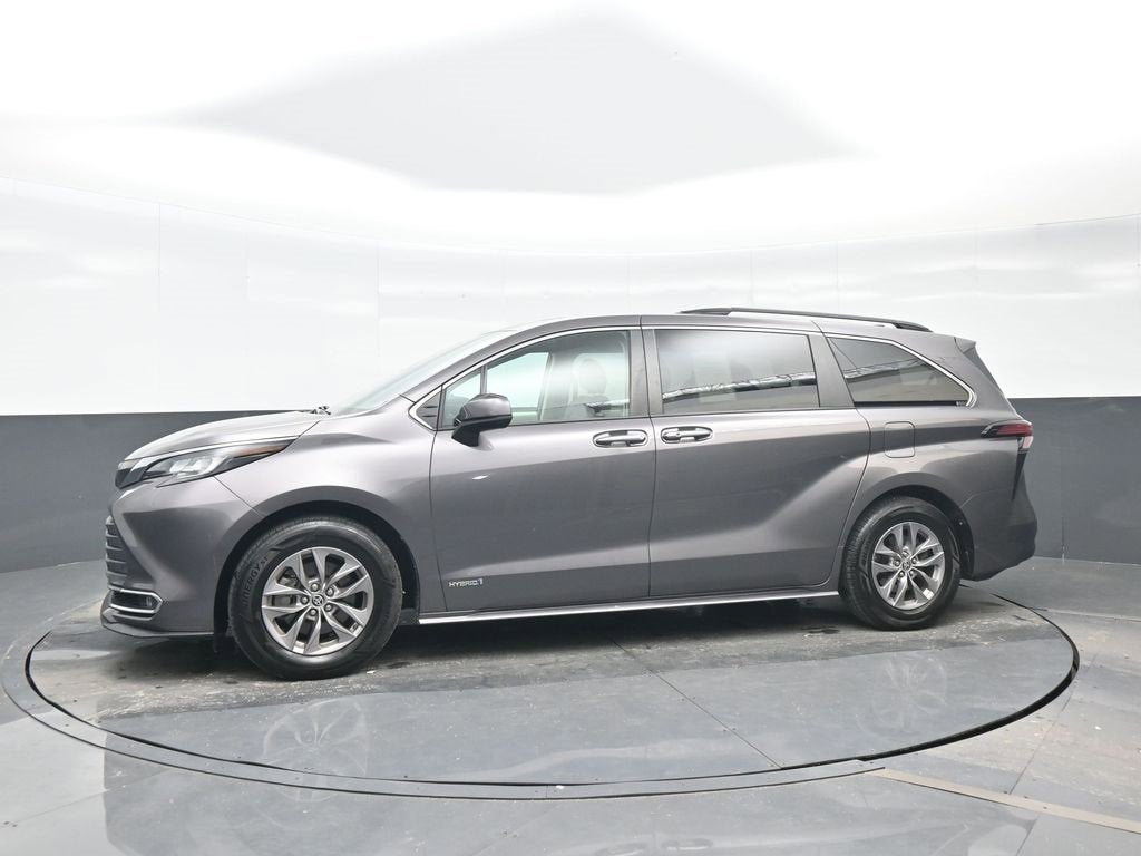 2021 Toyota Sienna XLE