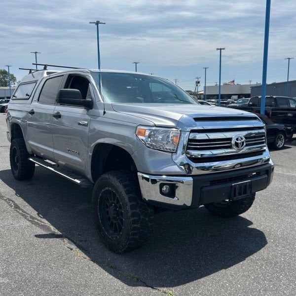 2017 Toyota Tundra 4WD SR5