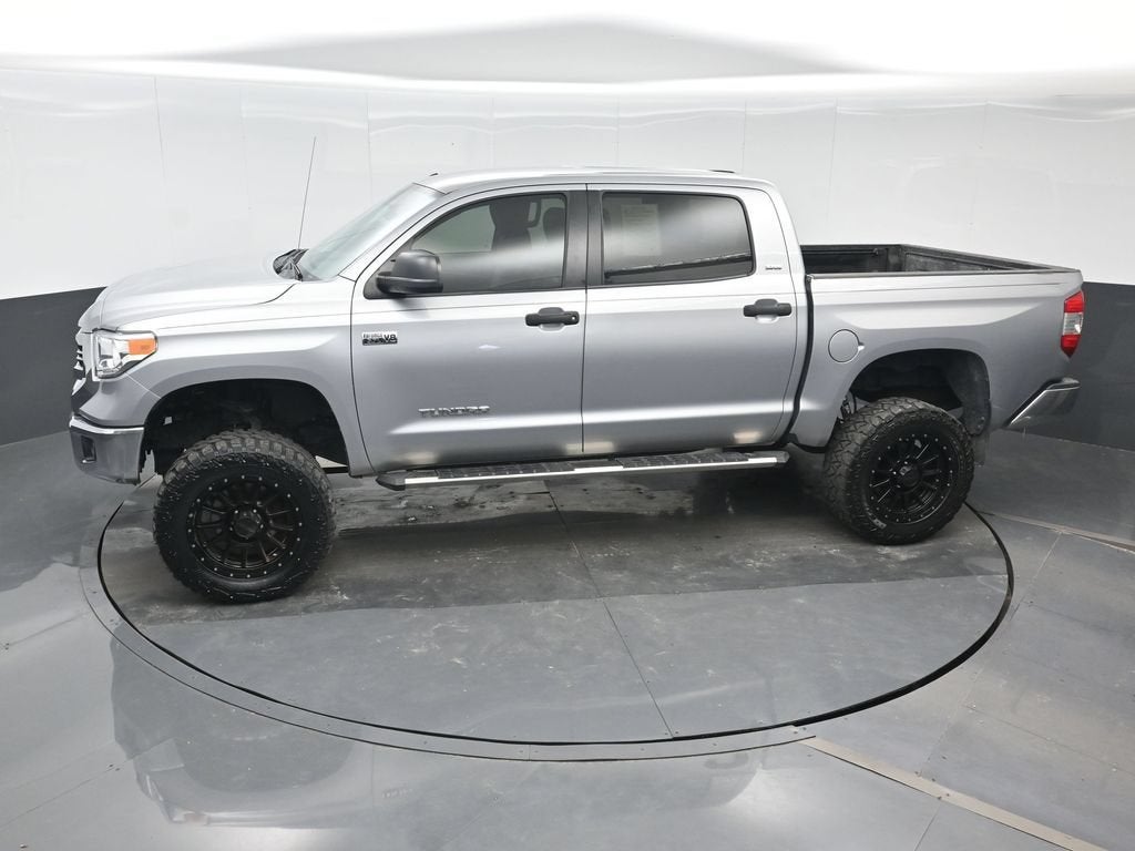 2017 Toyota Tundra 4WD SR5