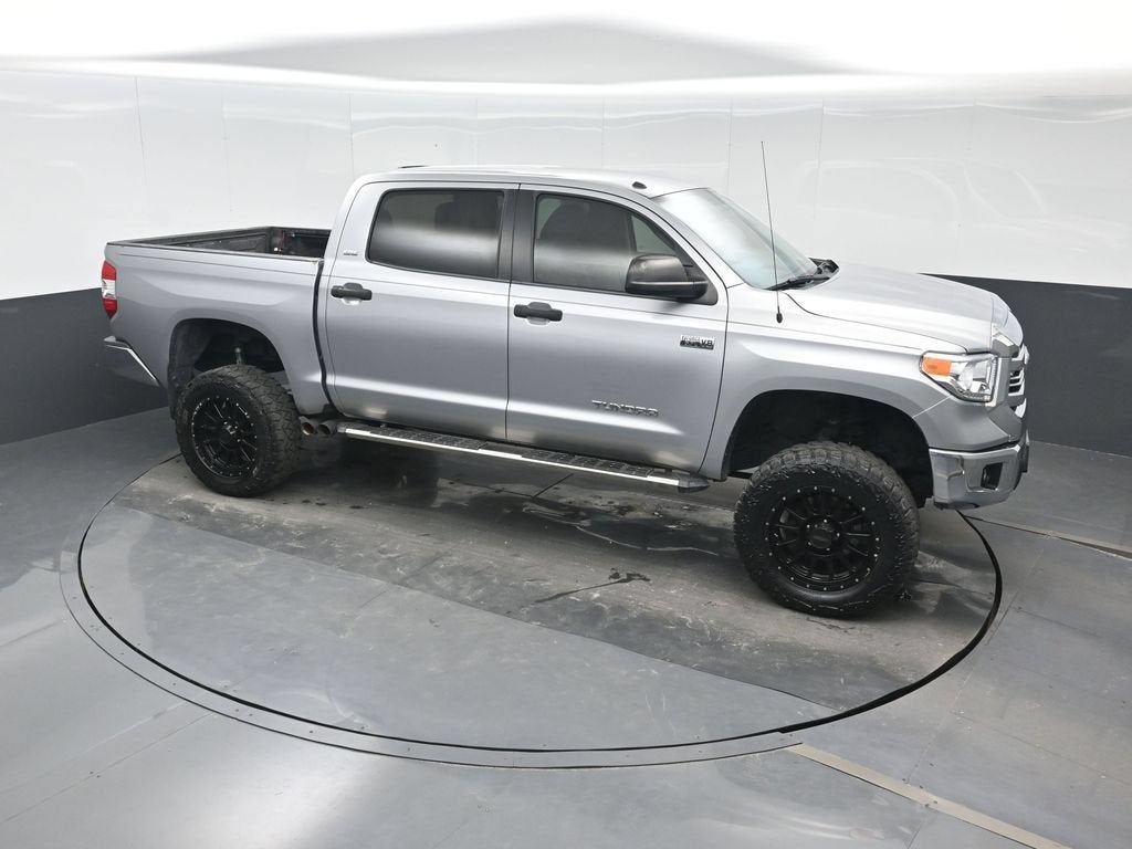 2017 Toyota Tundra 4WD SR5